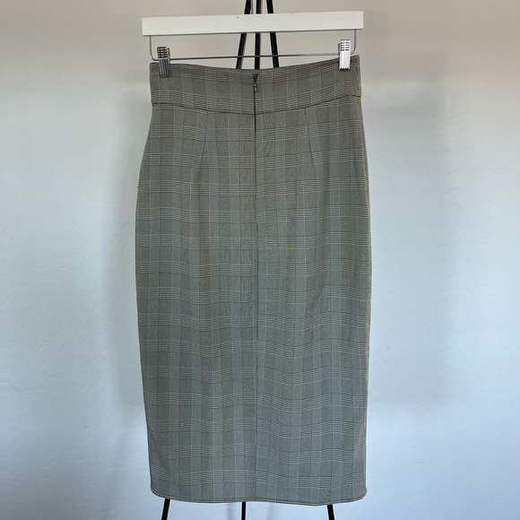 WAYF SKIRT - Picture 2 of 3
